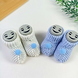 Ponponlu Örme Çorap / 0-3 Ay Tek Beden