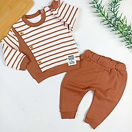 Düğme Detaylı Çizgili Takım